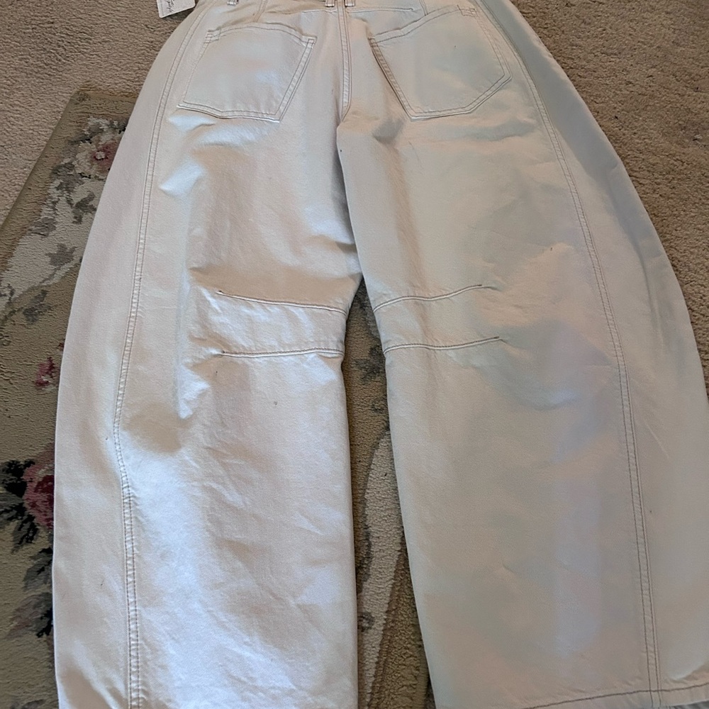 Womens cream bow legged Free People jeans